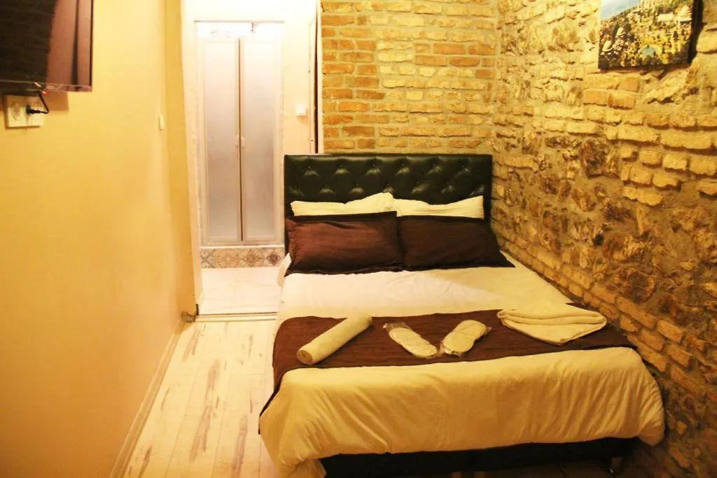 Karma Hotel Istanbul 2*,